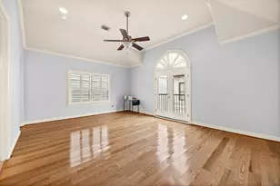 119 Dennis St, Houston, TX 77006 - Photo 16