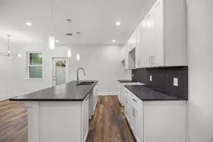 7818 Hanfro Ln, Houston, TX 77088 - Photo 6