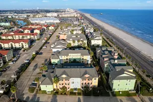 7000 Seawall Blvd, Galveston, TX 77551 - Photo 50