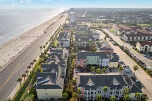 7000 Seawall Blvd, Galveston, TX 77551 - Photo 46