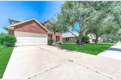 2032 Creek Shore Lane, Pearland, TX 77581 - Photo 2