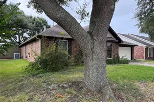 4905 Glenview Dr, La Porte, TX 77571 - Photo 4