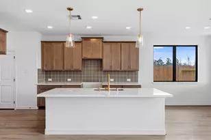 14806 Mission Ave, Mont Belvieu, TX 77523 - Photo 2