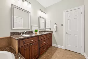 14206 Glasgow Pl, Houston, TX 77077 - Photo 32