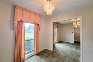 9202 Benning Dr, Houston, TX 77031 - Photo 10
