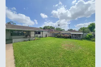 9202 Benning Drive, Houston, TX 77031 - Photo 44