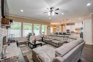 314 Martin Luther King Street S, Ames, TX 77575 - Photo 4