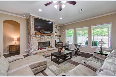 314 Martin Luther King Street S, Ames, TX 77575 - Photo 6