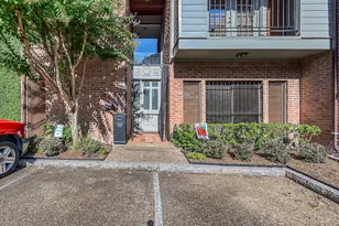 5450 John Dreaper Dr, Houston, TX 77056 - Photo 32