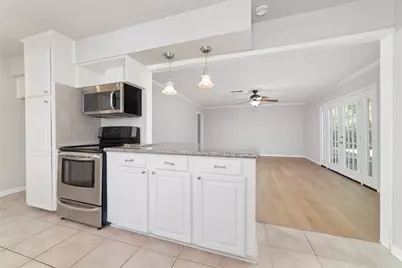 11426 Endicott Lane, Houston, TX 77035 - Photo 14