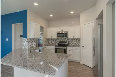 2703 Redcap Street, Bryan, TX 77803 - Photo 6