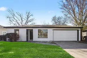 8754 Guinevere St, Houston, TX 77029 - Photo 2