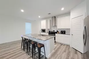 10415 Hadley Pk Trl, Houston, TX 77051 - Photo 8