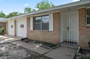 7122 Tanager St, Houston, TX 77074 - Photo 4