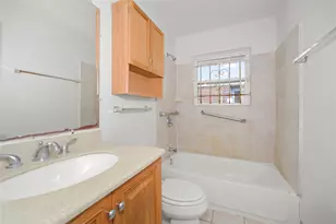 7122 Tanager St, Houston, TX 77074 - Photo 26