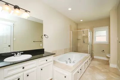 5006 Blossom Street, Houston, TX 77007 - Photo 8