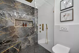 7758 Hereford St, Houston, TX 77087 - Photo 40