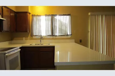 12122 Kemerton Drive, Houston, TX 77099 - Photo 8