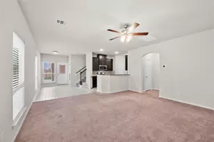 13427 Hawick Terrace Ln, Houston, TX 77048 - Photo 2