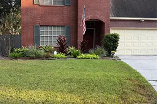 3215 Shady Maple Ct, Houston, TX 77339 - Photo 2