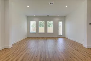 2708 Noble St, Houston, TX 77026 - Photo 16