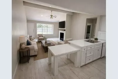 10422 Cedartowne Lane, Sugar Land, TX 77498 - Photo 2