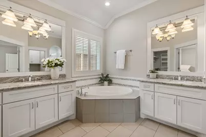1321 Chamboard Lane, Houston, TX 77018 - Photo 26