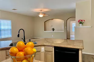 3815 Beacons View Ln, Friendswood, TX 77546 - Photo 12