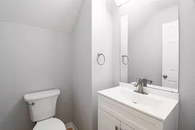 815 Robins Way, Stafford, TX 77477 - Photo 10
