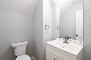815 Robins Way, Stafford, TX 77477 - Photo 10
