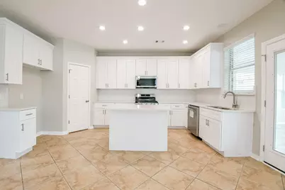 815 Robins Way, Stafford, TX 77477 - Photo 16