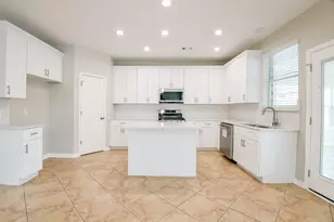 815 Robins Way, Stafford, TX 77477 - Photo 16