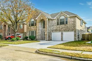 815 Robins Way, Stafford, TX 77477 - Photo 2