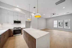 2223 Marnel Rd, Houston, TX 77055 - Photo 10