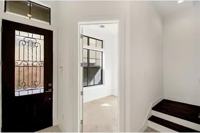 1120 Columbus Street #D, Houston, TX 77019 - Photo 2