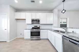 3611 Prairie Rose Trl, Angleton, TX 77515 - Photo 12