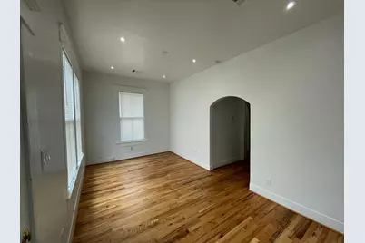 2118 Carter Street, Houston, TX 77008 - Photo 2