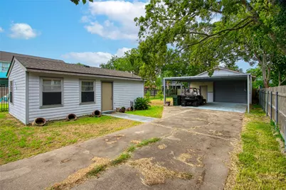 118 4th Street, Dickinson, TX 77539 - Photo 4