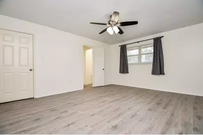 14011 Wickersham Lane, Houston, TX 77077 - Photo 20