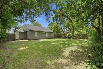 8826 Delilah Street, Houston, TX 77033 - Photo 20