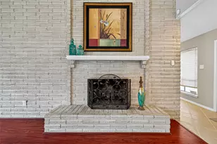 3415 W Creek Club Dr, Missouri City, TX 77459 - Photo 10