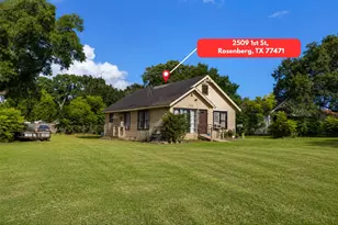 2509 1st St, Rosenberg, TX 77471 - Photo 1