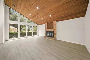 3010 Manila Ln, Houston, TX 77043 - Photo 4