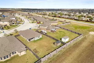 9913 Hermann Trace, Texas City, TX 77591 - Photo 32