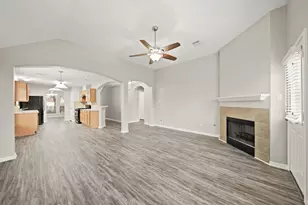 4035 E Teal Estates Cir, Fresno, TX 77545 - Photo 10