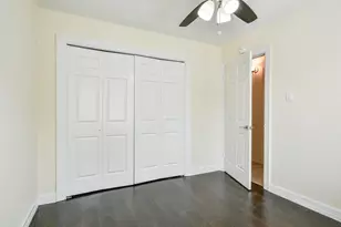 6325 Southwood Ct N, Houston, TX 77035 - Photo 16
