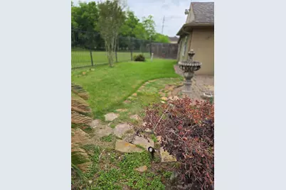 12018 McKinney Falls Lane, Sugar Land, TX 77498 - Photo 26