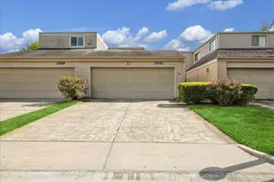 11521 Riverview Dr, Houston, TX 77077 - Photo 6