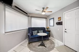 11521 Riverview Dr, Houston, TX 77077 - Photo 8