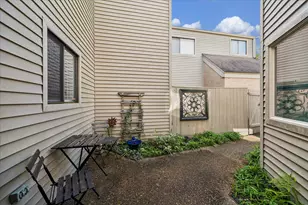 11521 Riverview Dr, Houston, TX 77077 - Photo 20